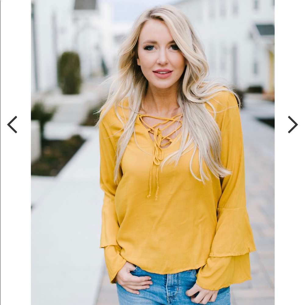 Double Ruffle Sleeve top